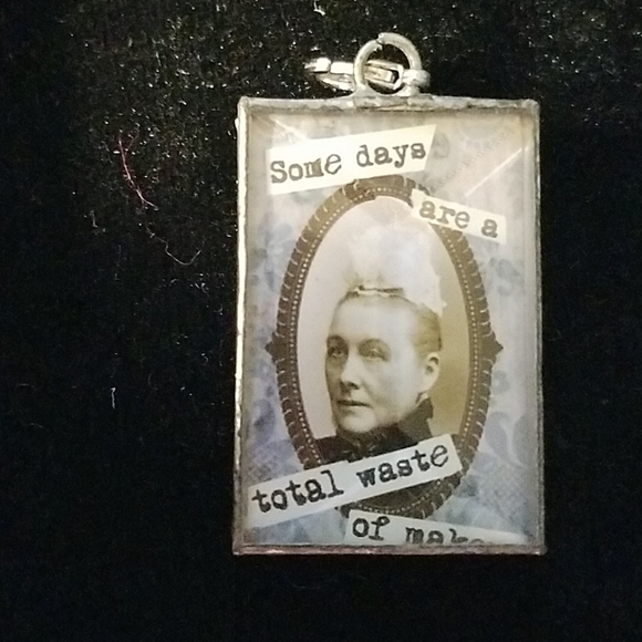 Bella Collection by Beehive Flip Side Pendant 1.5 - Picture 1 of 2